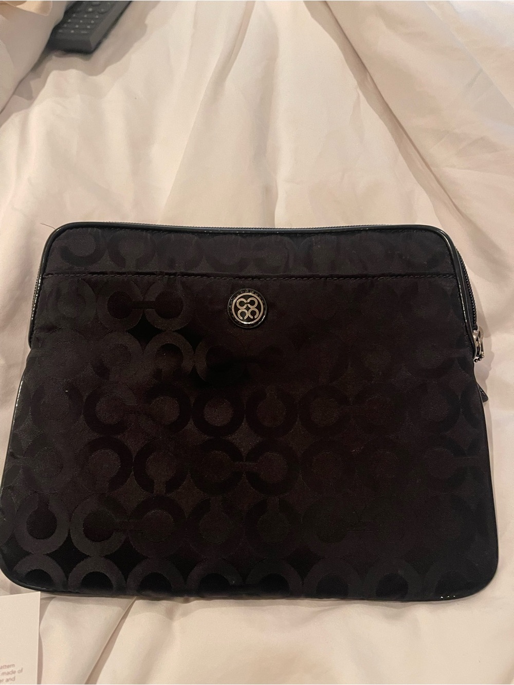 Coach black tablet case iPad signature edition - Picture 6 of 10